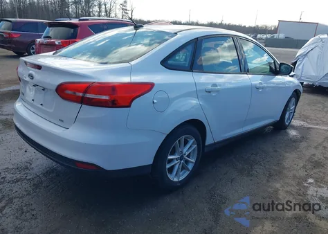 2017 Ford Focus Se z USA, uszkodzony, nr VIN 1FADP3F24HL266175